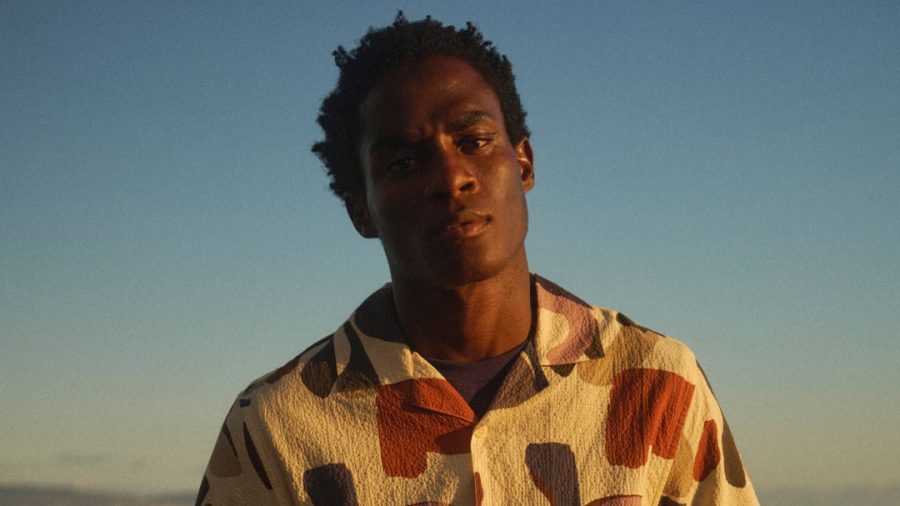 An abstract-pattern Didcot shirt brings color to the coastal campaign.